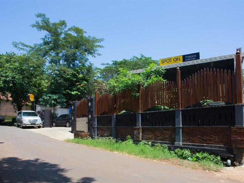 Spot On 2761 Pondok Kartini Jepara Luaran gambar